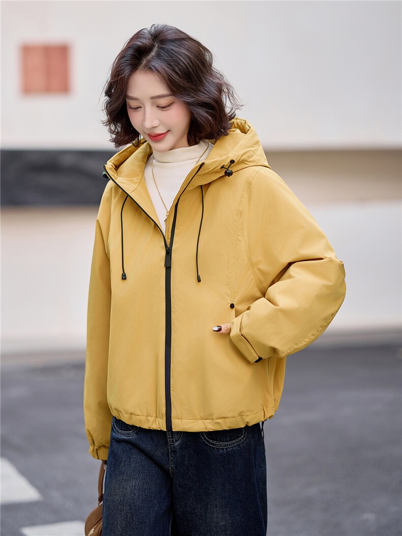 爆《2025冬季新款连帽90绒冲锋衣短款羽绒服休闲时尚，简约大气》,女装羽绒服,欧米莱