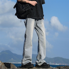 浅蓝色