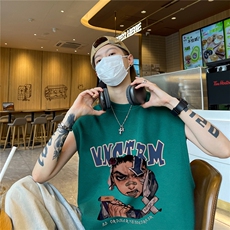 墨绿色