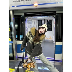 重磅北极绒座山雕大毛毛领毛衣外套冬美式复古休闲慵懒风针织开衫图片