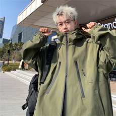 军绿色