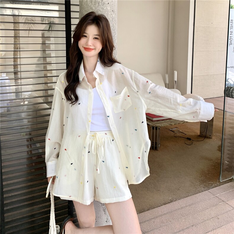 防晒轻薄刺绣衬衫短裤套装女夏2025新款小个子两件套爆款绝美俏皮图片
