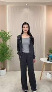 开春休闲卫衣开衫套装女2025新款时尚洋气减龄高级感阔腿裤两件套图片
