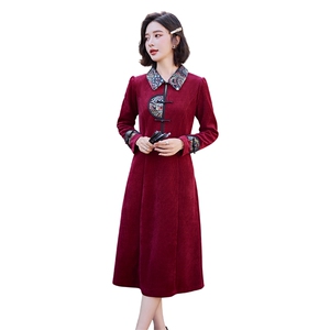 新中式国风复古连衣裙女2024秋季爆款时尚优雅减龄显瘦洋气裙子潮图片