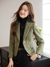 2025新款秋装气质修身含羊毛西装外套小个子上衣女，女装短外套，时尚风爆
