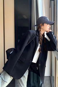 黑色显瘦高级感西装短外套女小个子2025春季新款简约百搭西服上衣图片