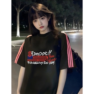抖音得物品质二开240克宽松纯棉美式潮牌印花三条杠中性风短袖T恤图片