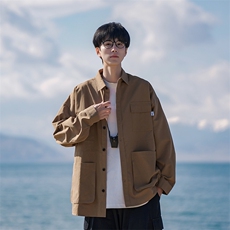 卡其色