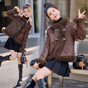 麂皮绒拼接狐狸毛皮草外套女短款2025冬季新款小个子白鸭绒羽绒服图片