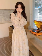 茶歇法式v领碎花连衣裙女2025夏季新款小心机露腰气质显瘦长裙潮，女装连衣裙，浙宝305
