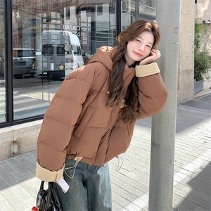 撞色设计连帽短款羽绒服女冬季2025新款面包服白鸭绒外套栗子色图片