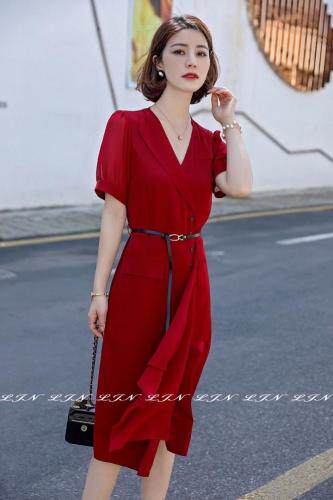 简约大方醋酸连衣裙，女装连衣裙，莲佳妮