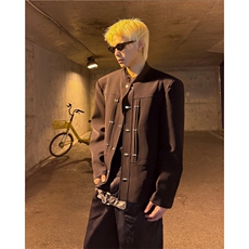 现货25秋冬男士新中式设计感立领金属扣西装外套XZ177-P128，男装西服，电商B288