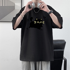黑色