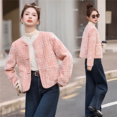 现货2025新新中式羽绒服女短款款冬复古盘扣白鸭绒外套，女装羽绒服，仟媚宠