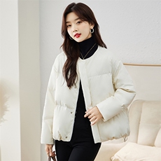 现货羽绒服女连帽新款短款小个子面包服时尚宽松休闲保暖轻暖外套，女装羽绒服，贵人树