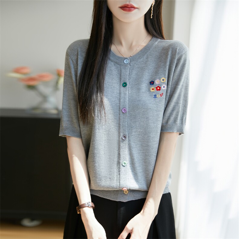 夏季精纺羊毛针织短袖开衫女圆领甜美刺绣花朵半袖宽松T恤打底衫,针织衫/毛衣,唐诺