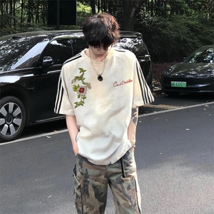 抖音得物高品质二开240克宽松纯棉美式潮牌三条杠织带短袖T恤图片