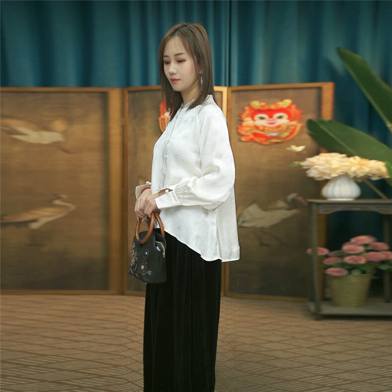 现货2024春季新款简约刺绣盘扣衬衫新中式穿搭上衣B013,女装衬衫,非你不可新中式