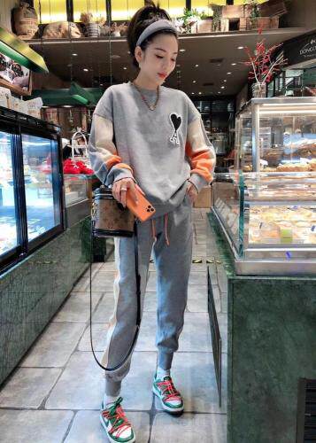 春季新款爱心??套装，女装职业装，一杭