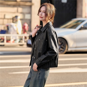 【大量现货】2026秋季女装新款时尚POLO领高级感小个子短款皮衣图片