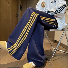 藏青色