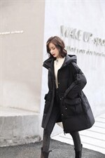 新款羽绒服，女装羽绒服，伊越