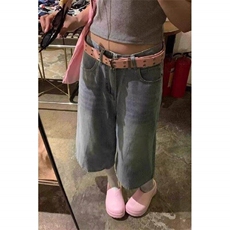 蓝色
