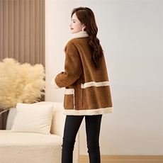 2025年冬季羊羔毛潮休闲新款短款外套，女装羊羔毛/颗粒绒，秀美人生