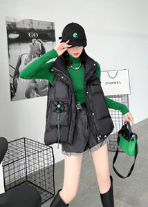 现货羽绒马甲图片