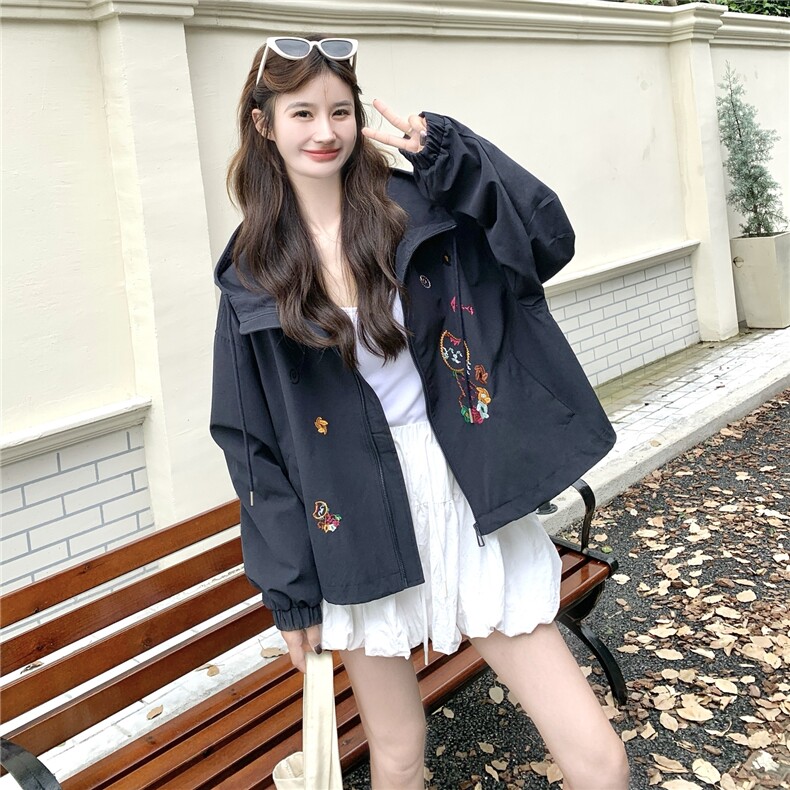 复古卡通刺绣翻领连帽外套女2025秋季新款设计感宽松百搭短款上衣,女装短外套,慧尚2-185