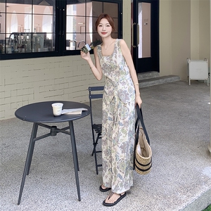 复古印花方领无袖上衣套装女2025夏季新款高级感直筒阔腿裤两件套图片