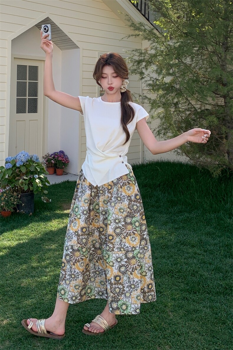 轻熟风设计感t恤套装裙女夏新款小个子显瘦休闲碎花半身裙两件套,女装套装/套裙,浙宝208A