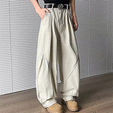 米白色