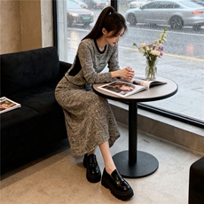 高级感时尚休闲套装女秋季新款修身显瘦圆领拼接卫衣半身裙两件套，女装套装/套裙，2C310