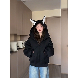 抖音得物高品质 26春装美式高街铆钉杜宾犬耳朵开衫卫衣外套W125图片