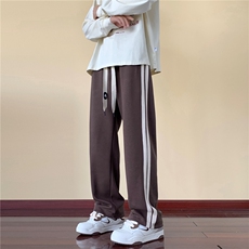 咖啡色