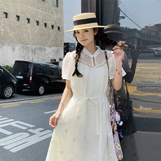 米色