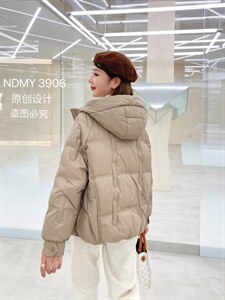 羽绒服图片