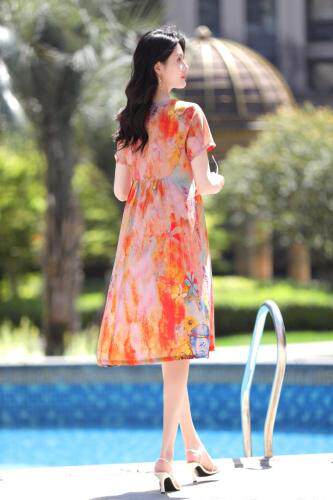 现货真丝绉连衣裙，女装连衣裙，欧雅斯丹·尔