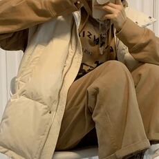 米白色