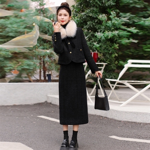小香风女2024秋冬新款高级感欧货名媛红色羽绒毛呢冬裙图片