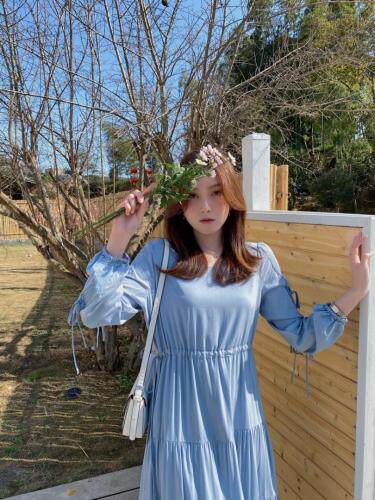 现货韩版袖子系带连衣裙，女装连衣裙，阿M