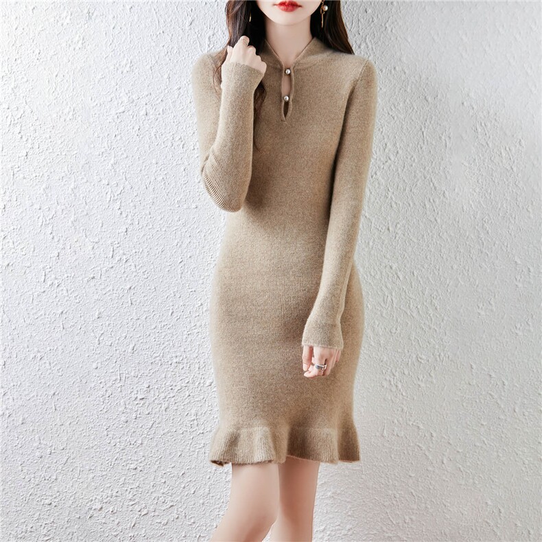 2025年秋季休闲风中长款长袖圆领荷叶边珍珠扣款，女装连衣裙，绒汀羊绒