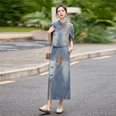 现货主推2026年夏季新款女装时尚气质刺绣新中式牛仔套裙，女装套装/套裙，关键词