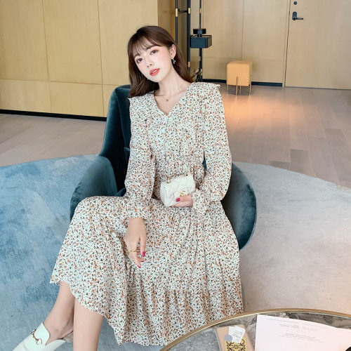 2021秋季新款韩版女装优雅小V领好看的长袖碎花雪纺连衣裙,女装连衣裙,潮品会