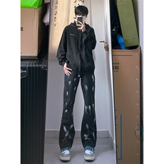 黑色