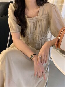 2022香丽迪高级感长款连衣裙图片