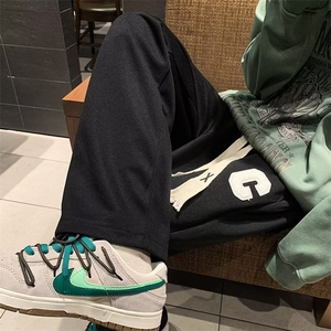 秋季宽松卫裤男美式高街直筒运动裤阔腿长裤K977P28