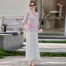 新中式上衣女2025夏季新款中袖国风高端印花遮肉年轻大码薄款衬衫，女装衬衫，妃曼